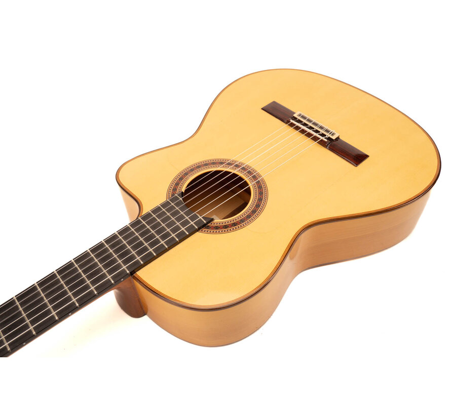 Bautista Iranzo | 21 Crossover Sruce | Classical guitar