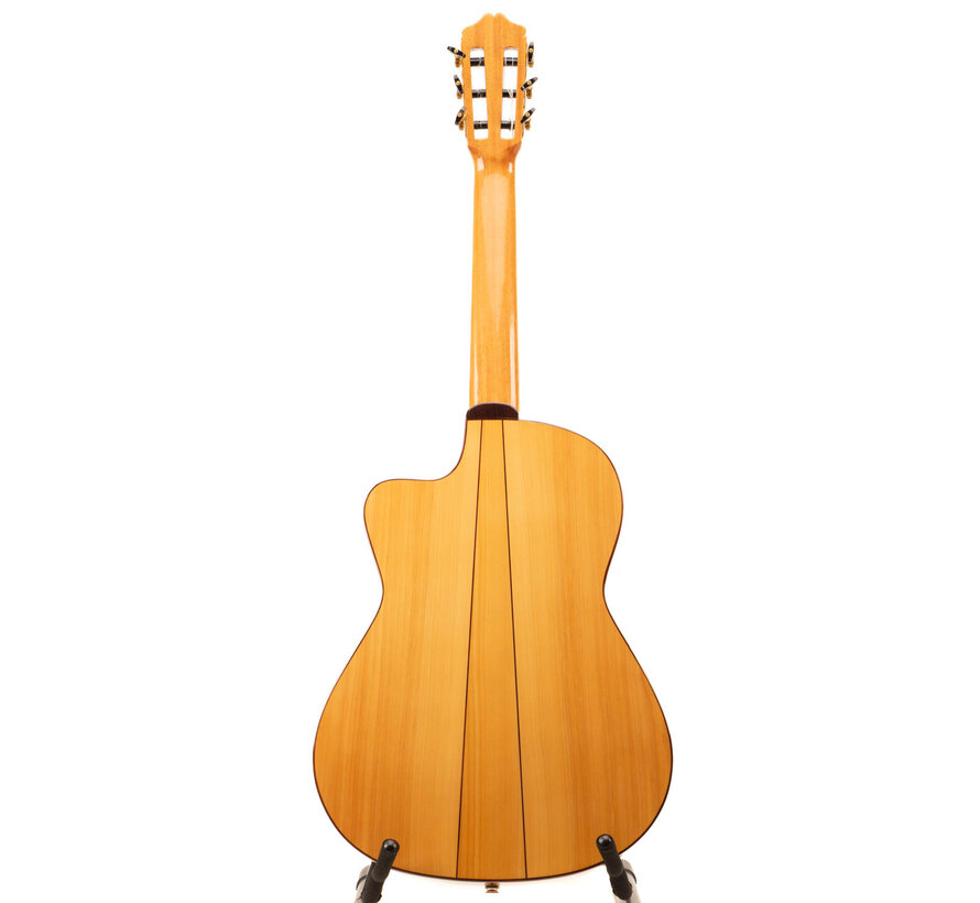 Bautista Iranzo | 21 Crossover Sruce | Classical guitar