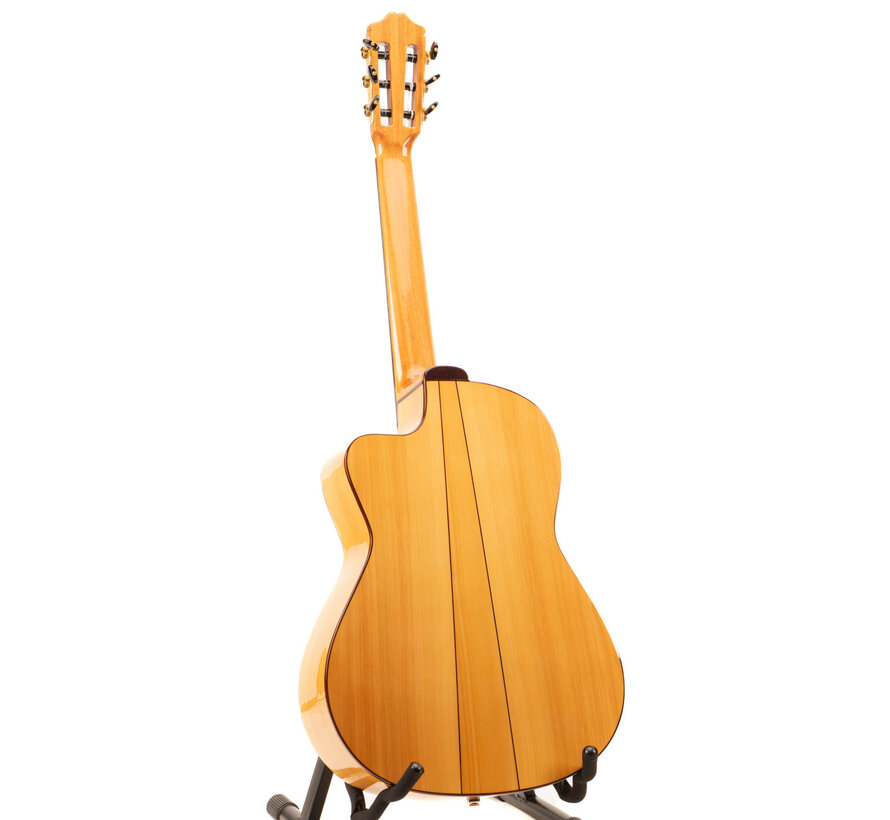 Bautista Iranzo | 21 Crossover Sruce | Classical guitar