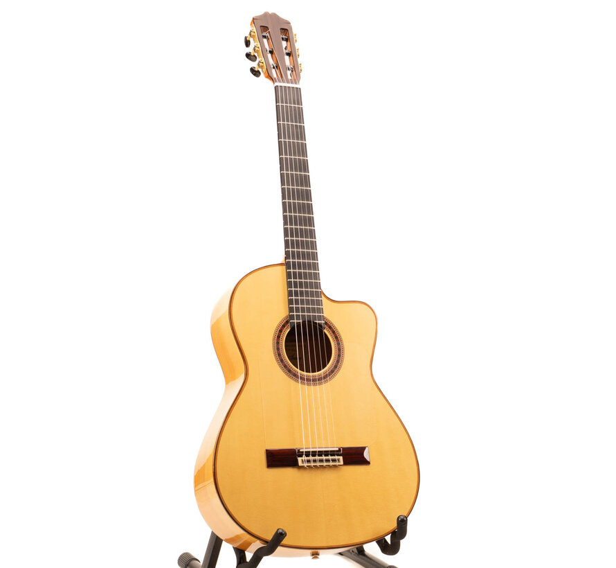 Bautista Iranzo | 21 Crossover Sruce | Classical guitar