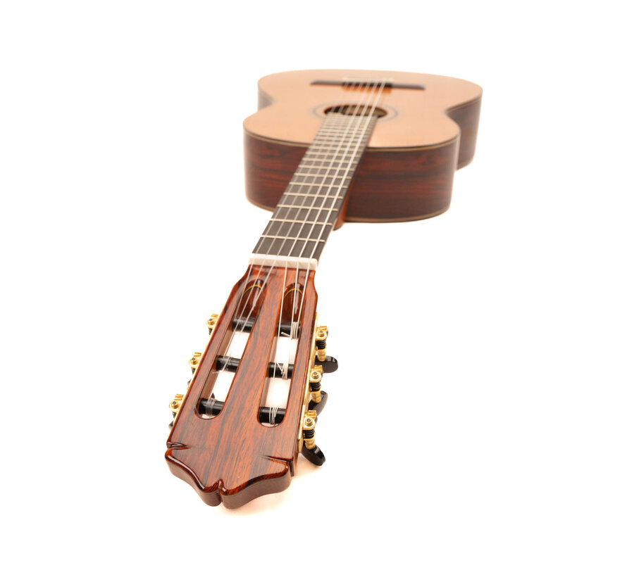 Bautista 50 Traditional Cedar | Classical guitar