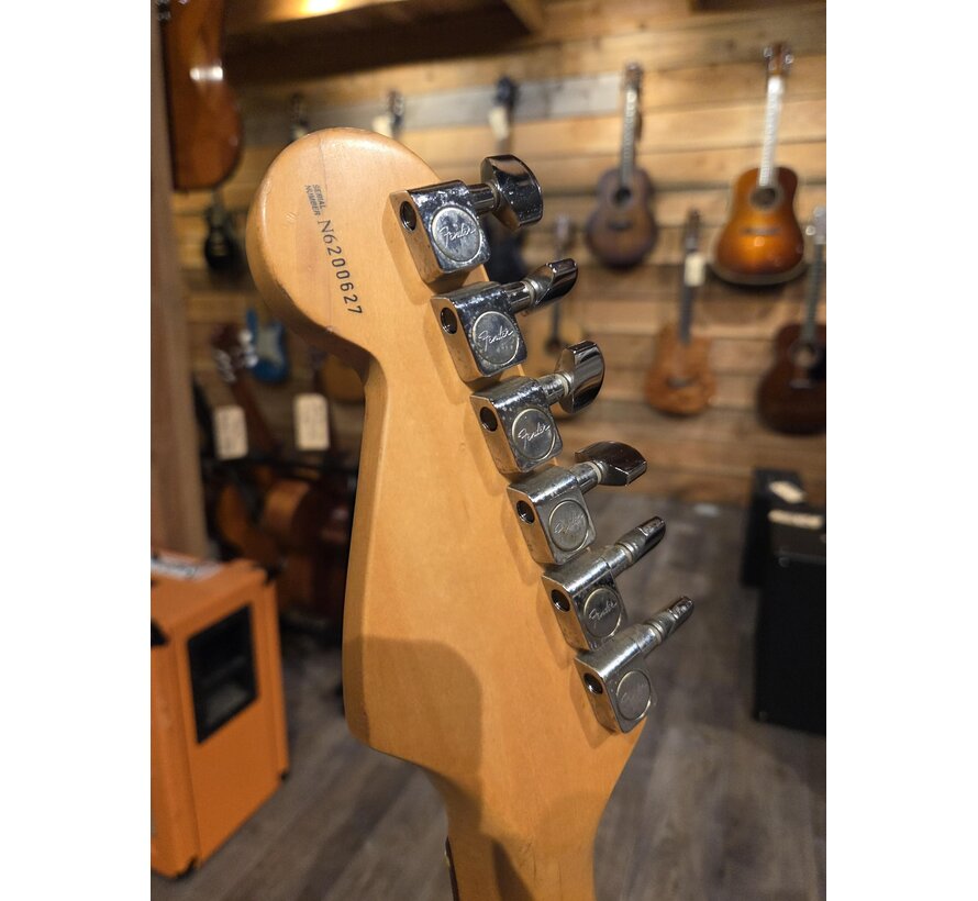 Fender U.S.A Standard Stratocaster (1996) | Tweedehands | 2- Colour Sunburst