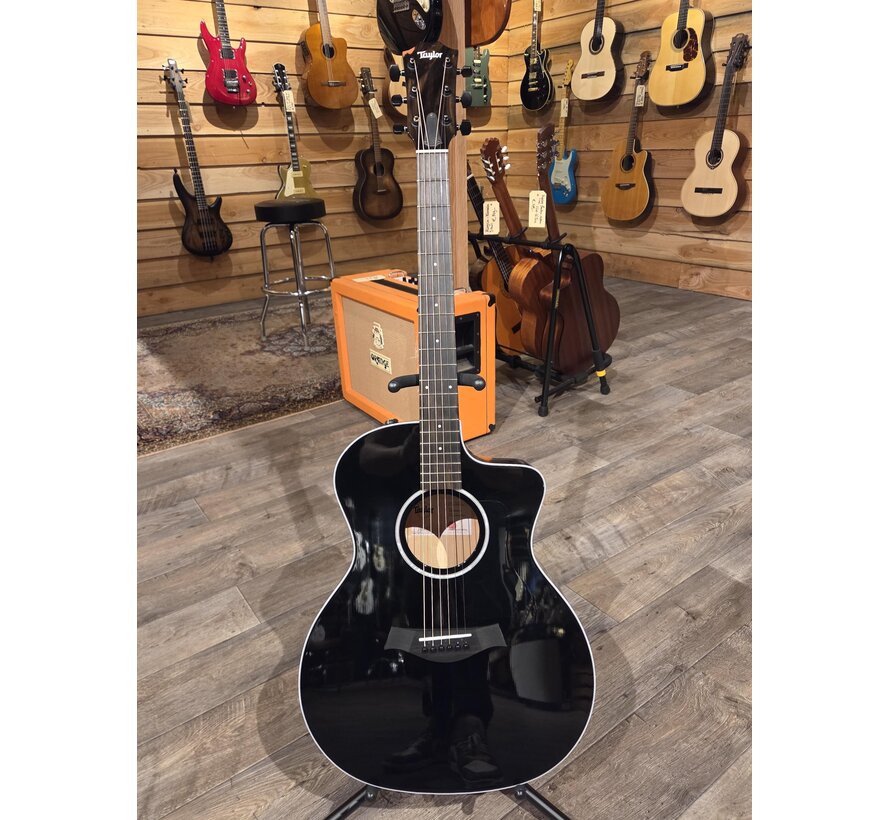 Taylor 214ce -BLK Plus | Tweedehands