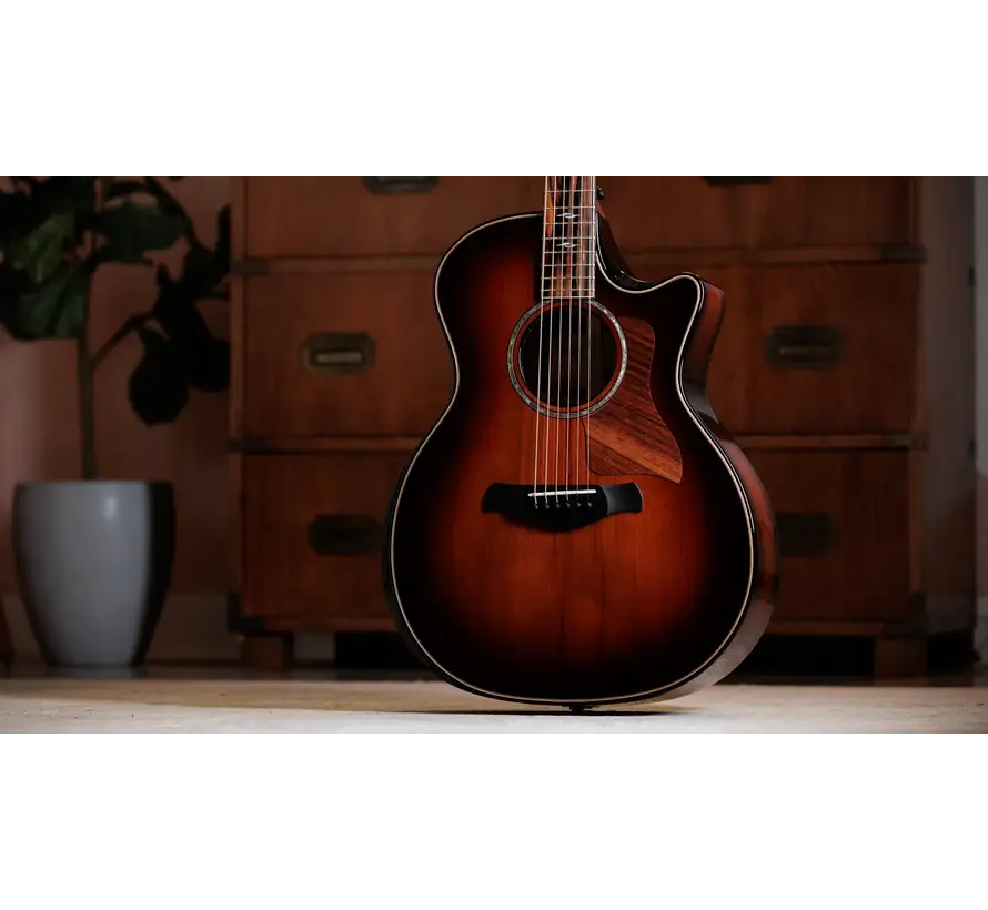 Taylor 814ce Next Generation Builder's Edition | Honduran Rosewood/Sinker Redwood