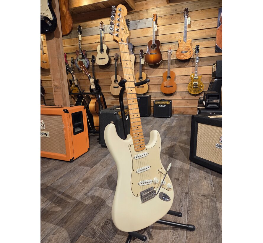 Fender Standard Stratocaster Arctic White | Tweedehands | Bouwjaar 2012
