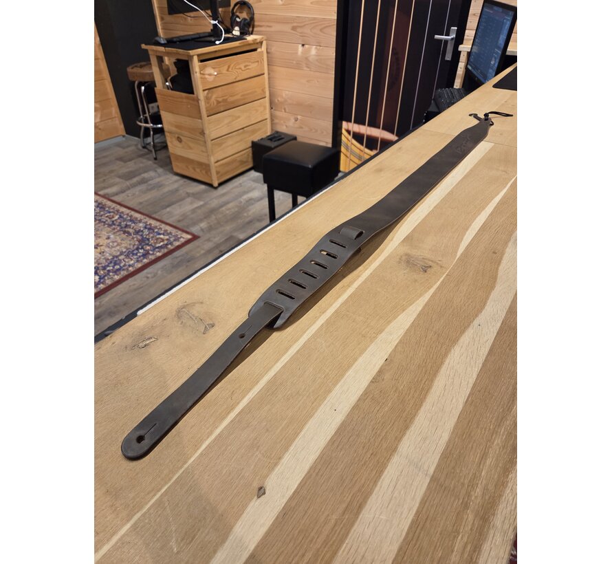 Boucher Guitar Strap Dark Brown Leather | Gitaarband