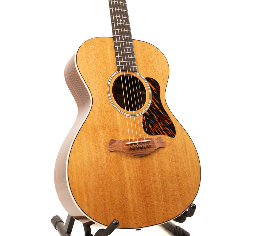 Taylor Gold Label 712e