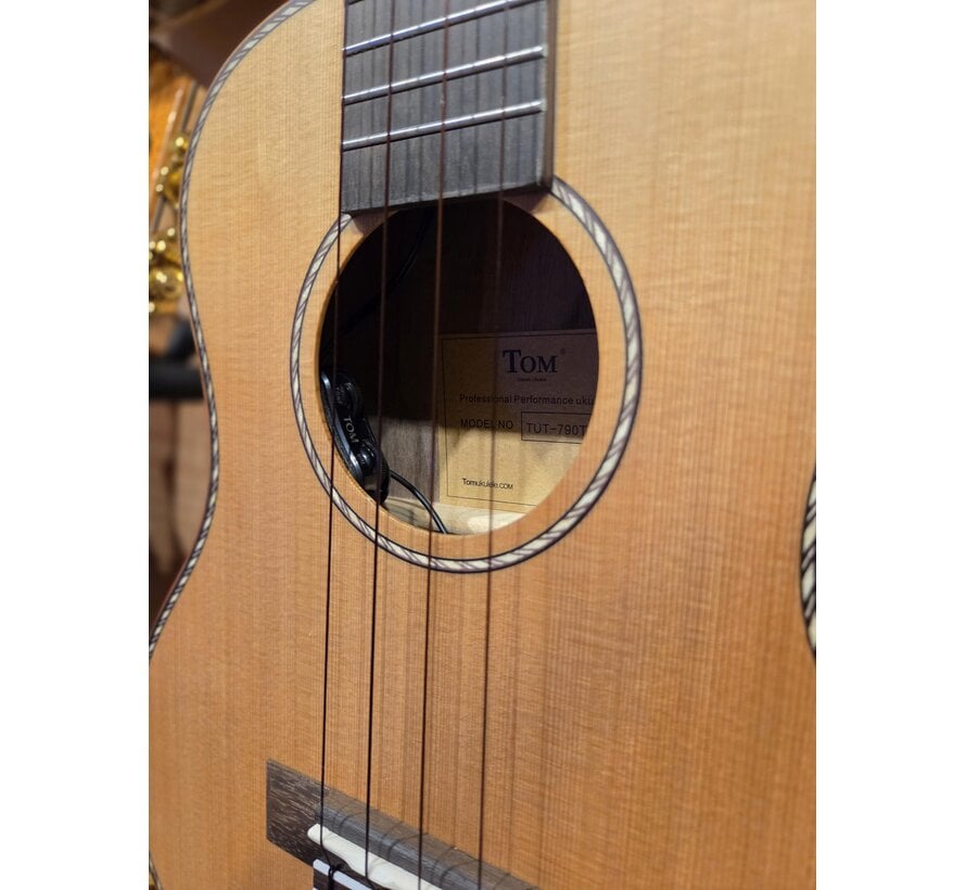 Tom Ukeleles |  TUT-790TNM  + Pick- up