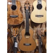 TOM Tom Ukeleles | TUT-790TNM  + Pick- up
