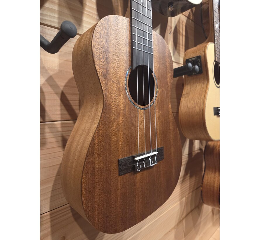 Tom Ukeleles | AM-5 Baritone