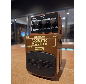 Behringer AM100 Acoustic Modeller Effects Pedal | Tweedehands