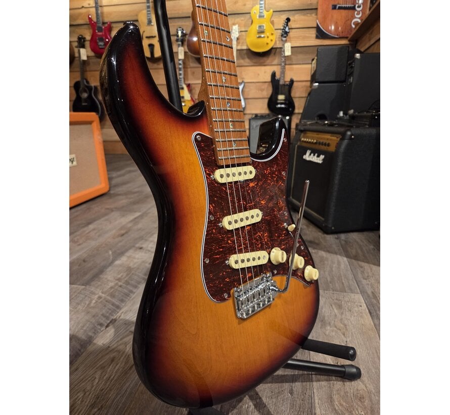 Sire Larry Carlton S7 Vintage Guitar | 3-Tone Sunburst | Tweedehands