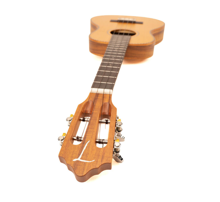 Tom Ukeleles | TUT-790TNM