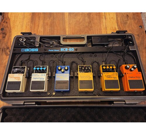 Boss Boss BCB-60 Effecten Bord + Boss Effecten | Tweedehands