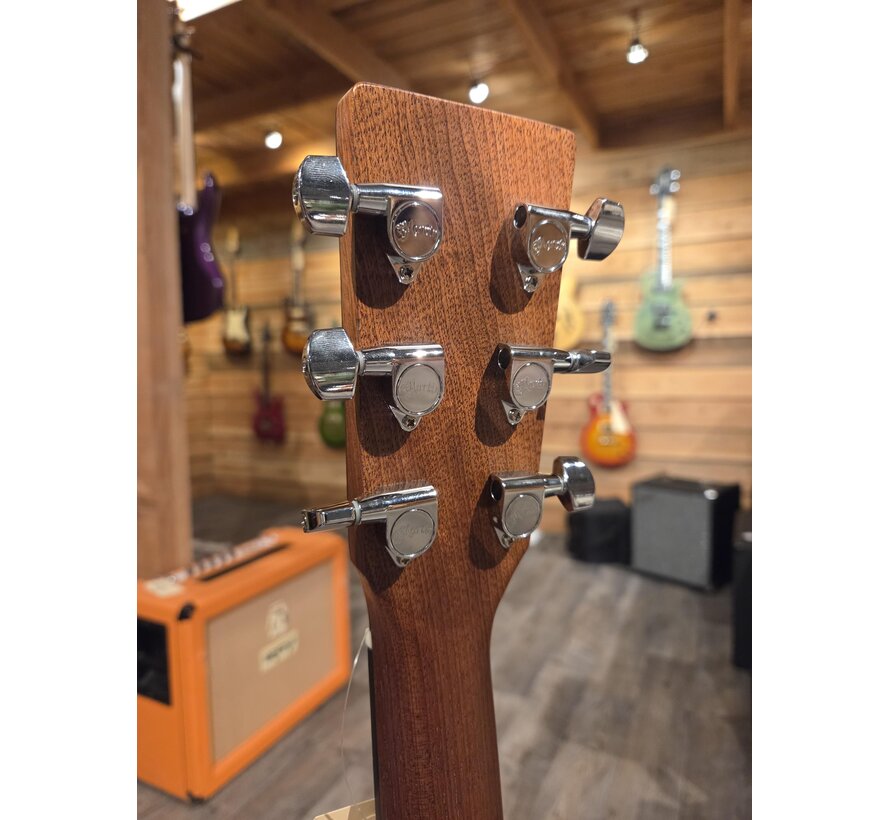 Martin D-10e Road Series | Tweedehands