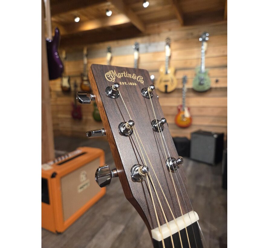 Martin D-10e Road Series | Tweedehands