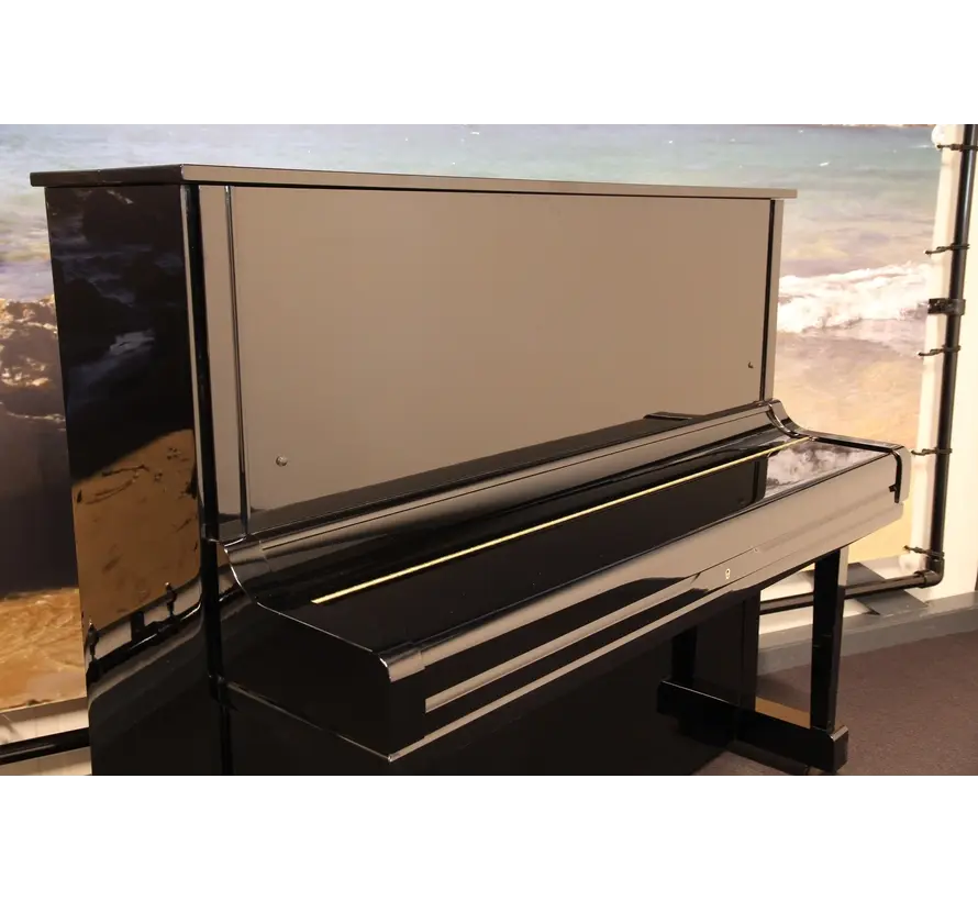 Yamaha U3M Piano Zwart Hoogglans