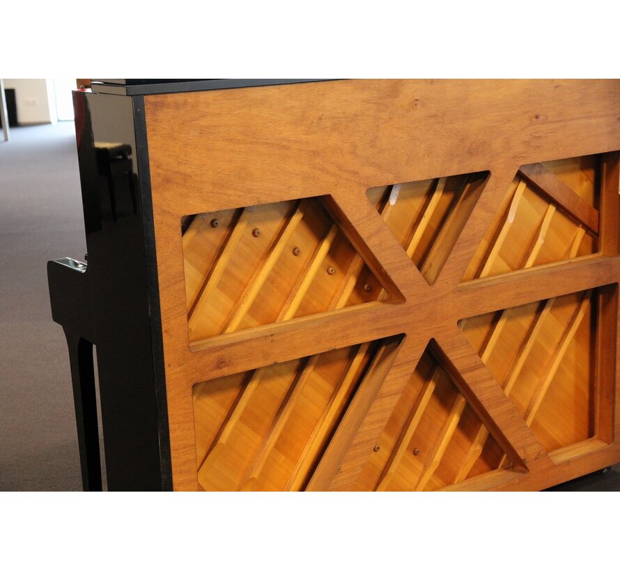 Yamaha UX1 Piano Zwart Hoogglans