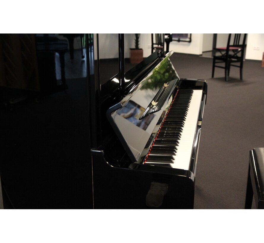 Yamaha UX1 Piano Zwart Hoogglans