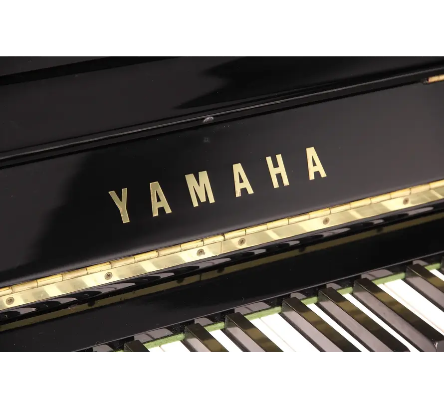 Yamaha U30BL Piano Zwart Hoogglans
