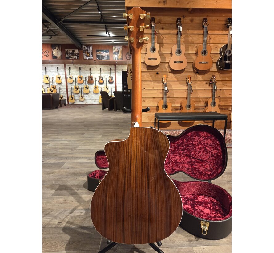 Taylor 214ce SB DLX - 2023 | Tweedehands