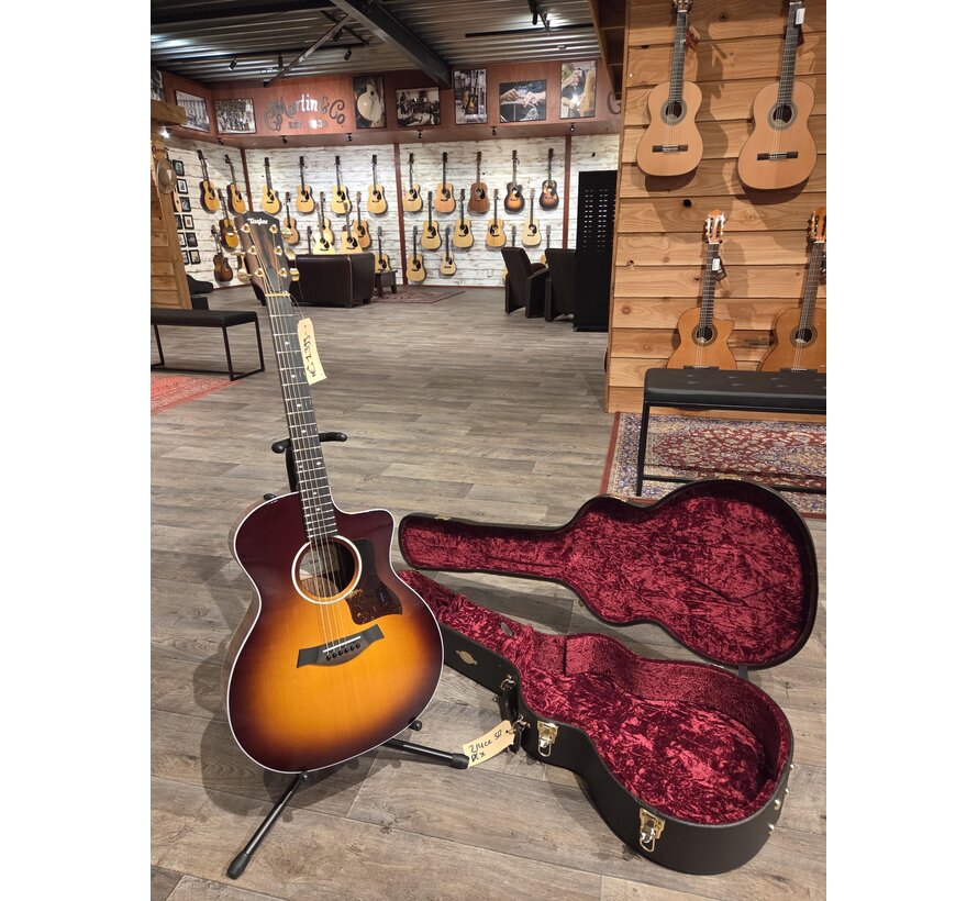 Taylor 214ce SB DLX - 2023 | Tweedehands