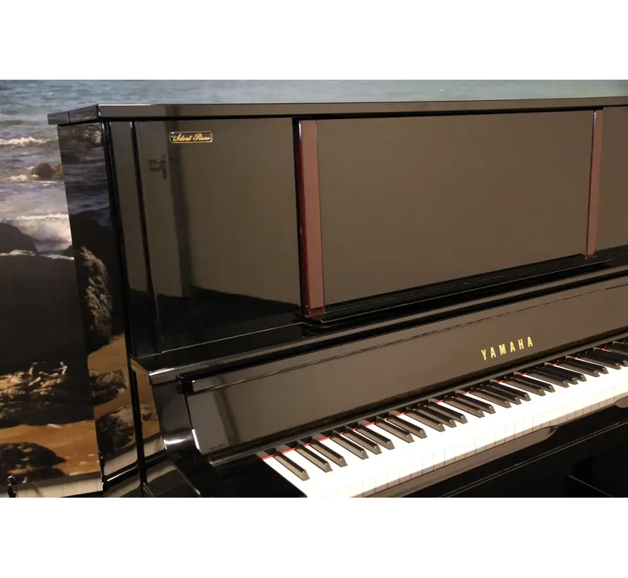 Yamaha YU5 Silent Piano Zwart Hoogglans