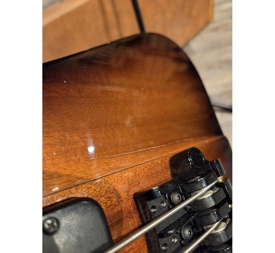 Gibson Thunderbird 2018 VS {Linkshandig} Vintage Sunburst | Tweedehands