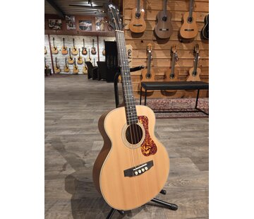 Guild Guild Jumbo Junior Bass | Tweedehands