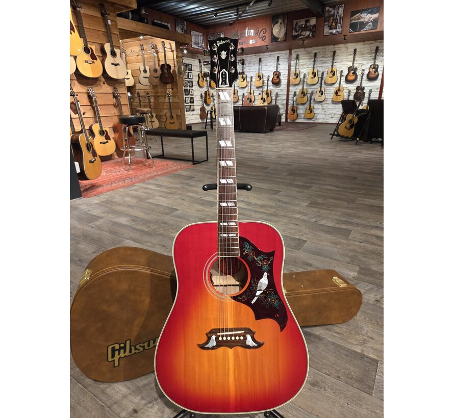 Gibson Dove Original Vintage Cherry Sunburst | Tweedehands
