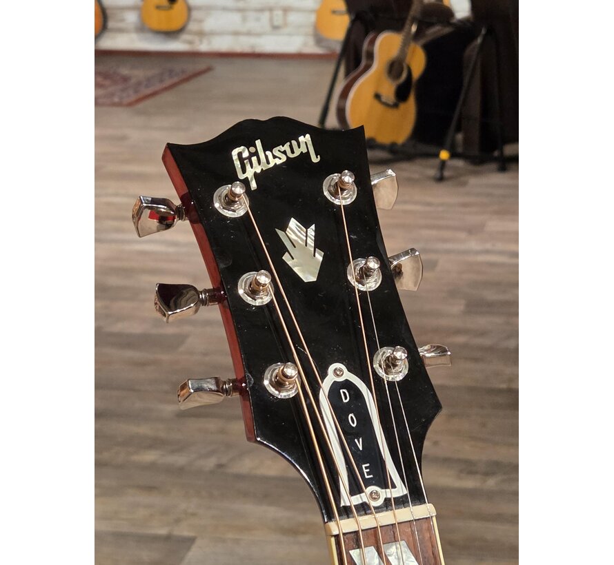 Gibson Dove Original Vintage Cherry Sunburst | Tweedehands