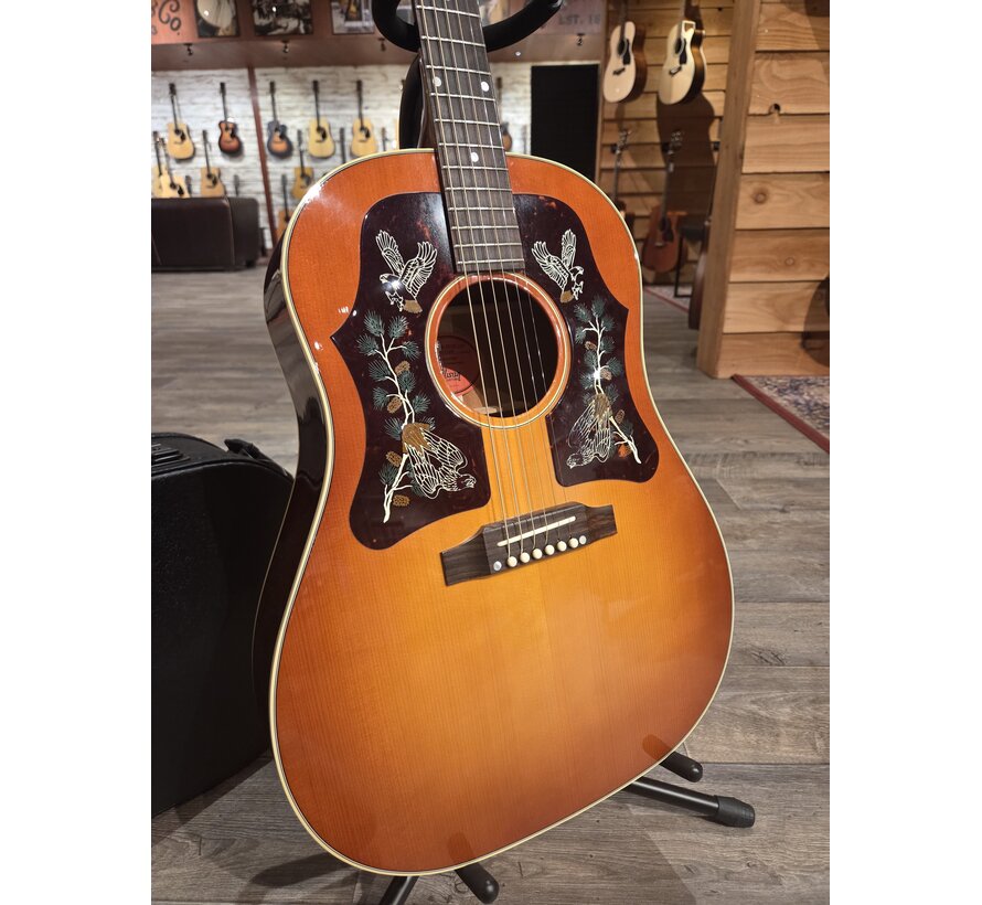 Gibson Custom Shop Margo Price J-45 - heritage cherry sunburst | Tweedehands