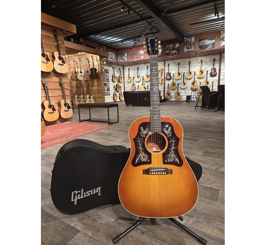 Gibson Custom Shop Margo Price J-45 - heritage cherry sunburst | Tweedehands