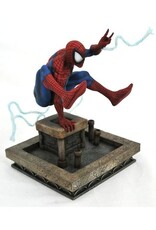 Marvel Spiderman Diorama Figure 20cm