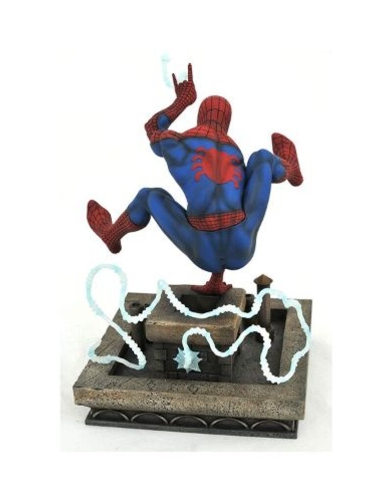 Marvel Spiderman Diorama Figure 20cm