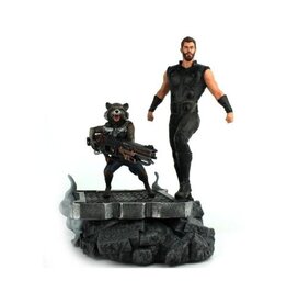 Thor and Rocket - Premier Collection Resin Statue - Limited Edition - Diamond Select Toys