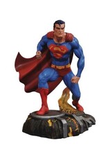 DC Comics Superman Gallery Diorama Figure Figure