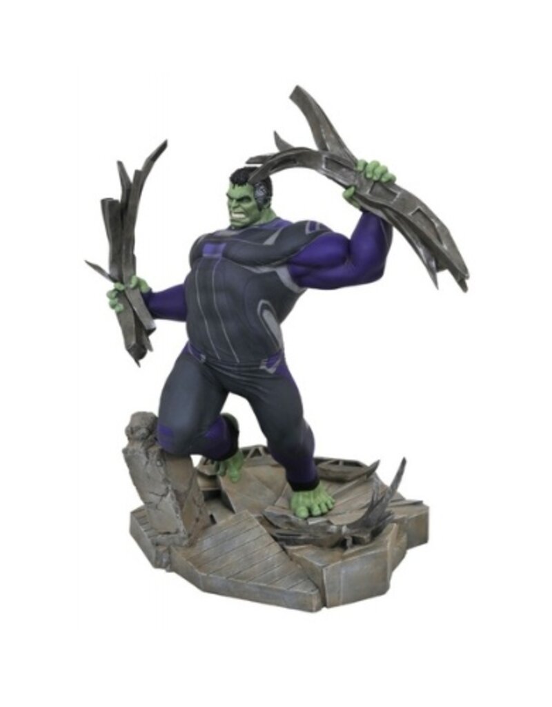 Marvel Gallery Avengers Endgame Tracksuit Hulk Deluxe PVC Figure