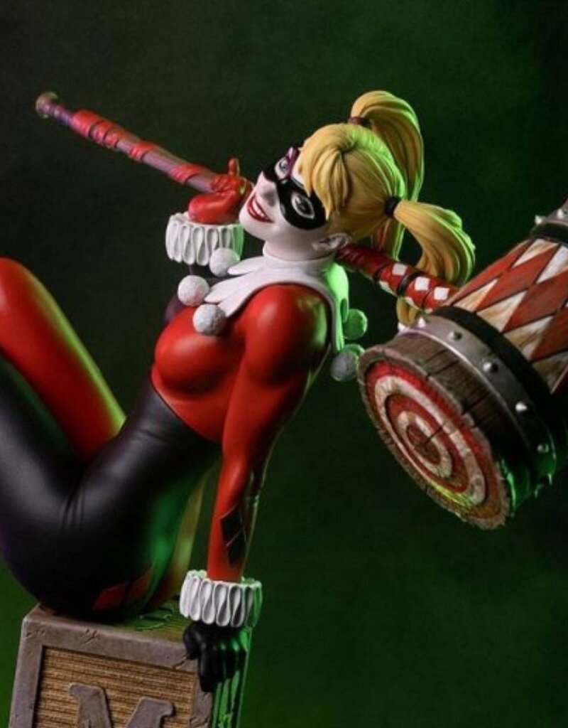 Sideshow DC Comics Maquette 1/4 Harley Quinn 58 cm - TWTH910549