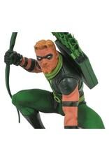 DC Gallery Green Arrow Comic PVC Figure