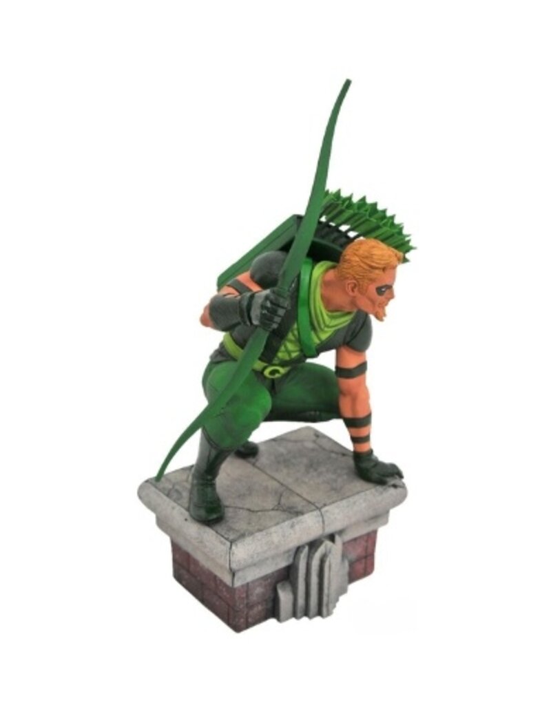DC Gallery Green Arrow Comic PVC Figure