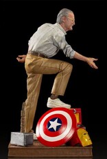 Iron Studios Marvel Deluxe Stan Lee  1/10 statue