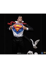 Iron Studios DC Clark Kent Deluxe Art Scale 1/10