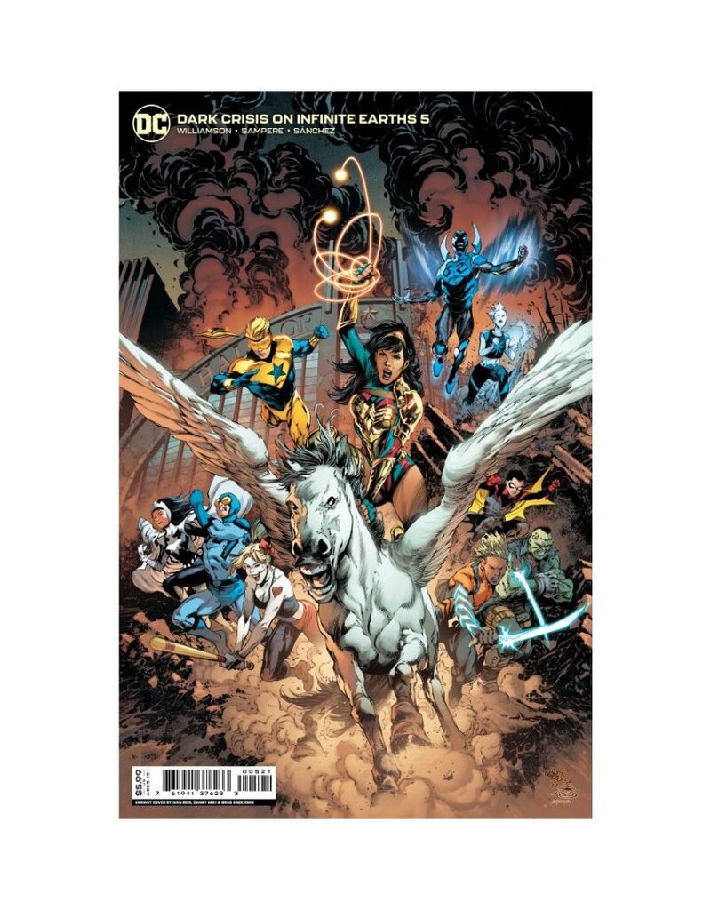 DC Dark Crisis on Infinite Earths #5 Cover B Ivan Reis & Danny Miki Card Stock Variant