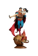 Sideshow Sideshow Collectibles DC Comics Diorama Superman & Lois Lane 56 cm