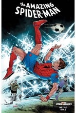 Marvel Comics The Amazing Spider-Man #30 Netho Diaz Marvel Soccer Variant