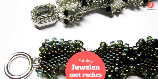 Fotolog: juwelenset met ruches