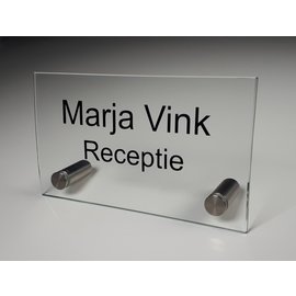 Glas naambord baliemodel RVS voetjes met naam of tekst.