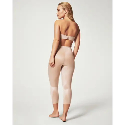 Womens SPANX nude Thinstincts 2.0 Shaping Capri Pants