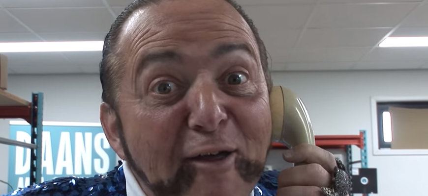 Ronnie Ruysdael loopt snuffelstage...
